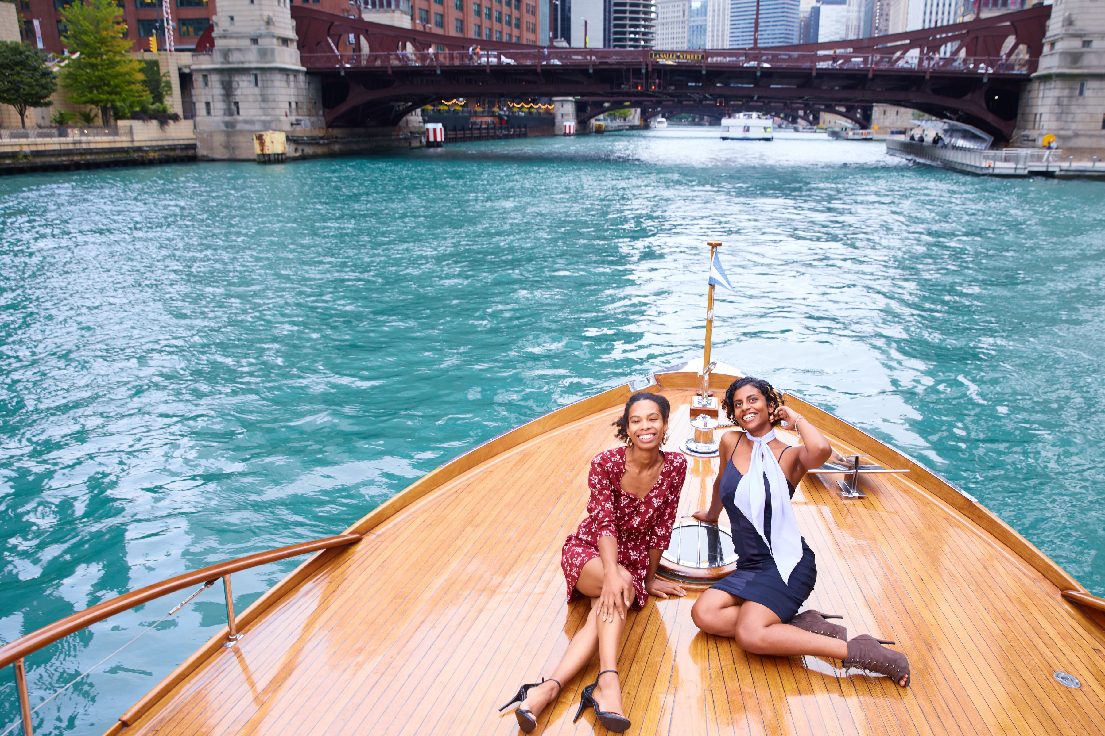 Fun and Relaxing Cruise Tour in Chicago